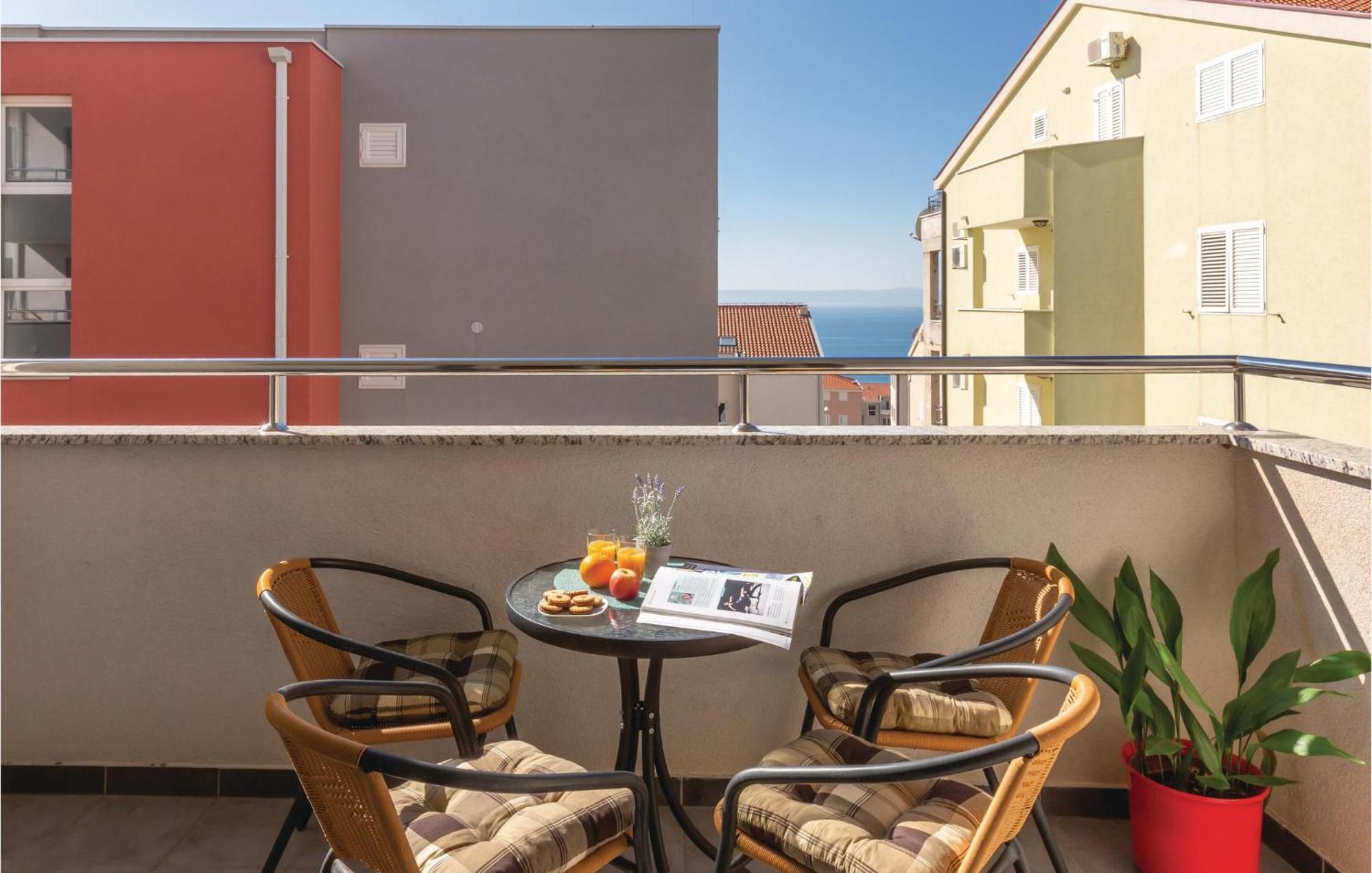 Gorgeous Apartment In Makarska With Wifi Exterior photo
