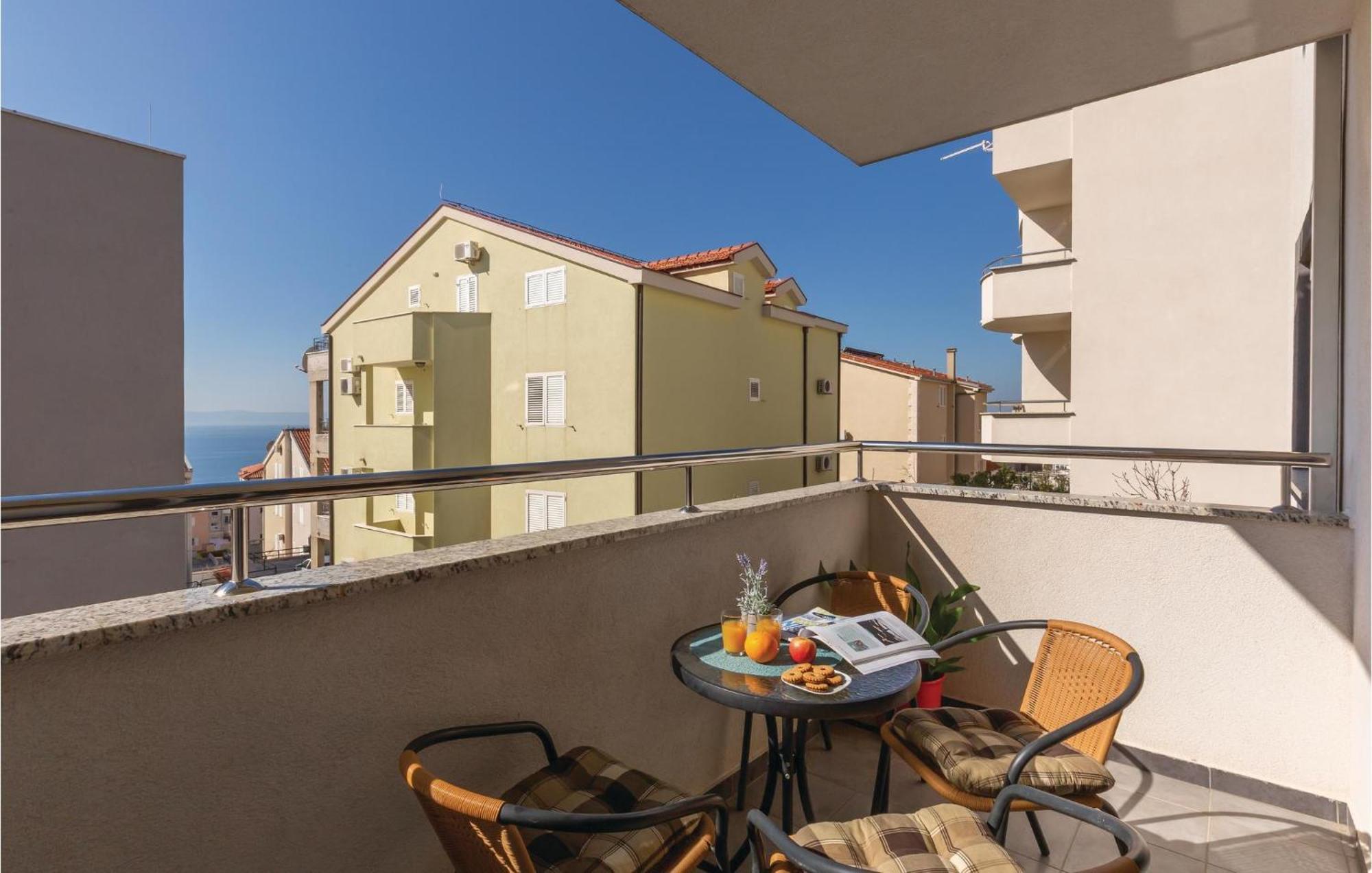 Gorgeous Apartment In Makarska With Wifi Exterior photo